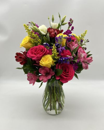 These dazzling flowers are simply beautiful and will remind someone that you're thinking of them.
<ul>
 	<li>Our florists hand-design each arrangement, so colors, varieties and container may vary due to local availability</li>
</ul>
&nbsp;