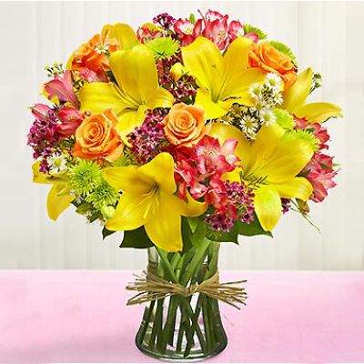 Show them just how special they are with this beautiful bouquet.
<ul>
 	<li>Our florists hand-design each arrangement, so colors, varieties and containers may vary due to local availability</li>
</ul>