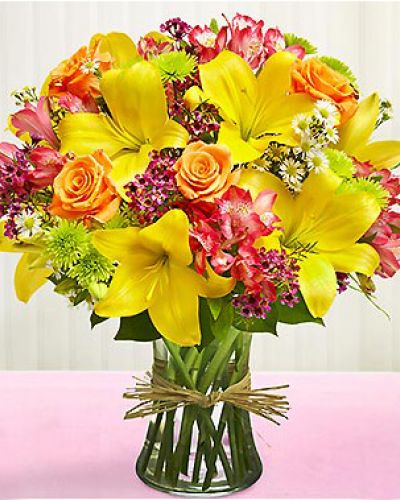 Show them just how special they are with this beautiful bouquet.
<ul>
<li>Our florists hand-design each arrangement, so colors, varieties and containers may vary due to local availability</li>
</ul>